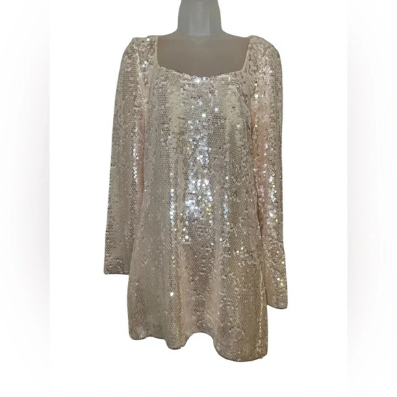 Rumored New NWT Sequin Moonstruck Mini Dress Pearled White Size Medium - Picture 3 of 6